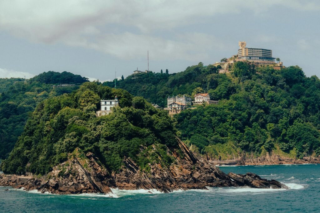 10 destinos poco conocidos en España que te sorprenderán